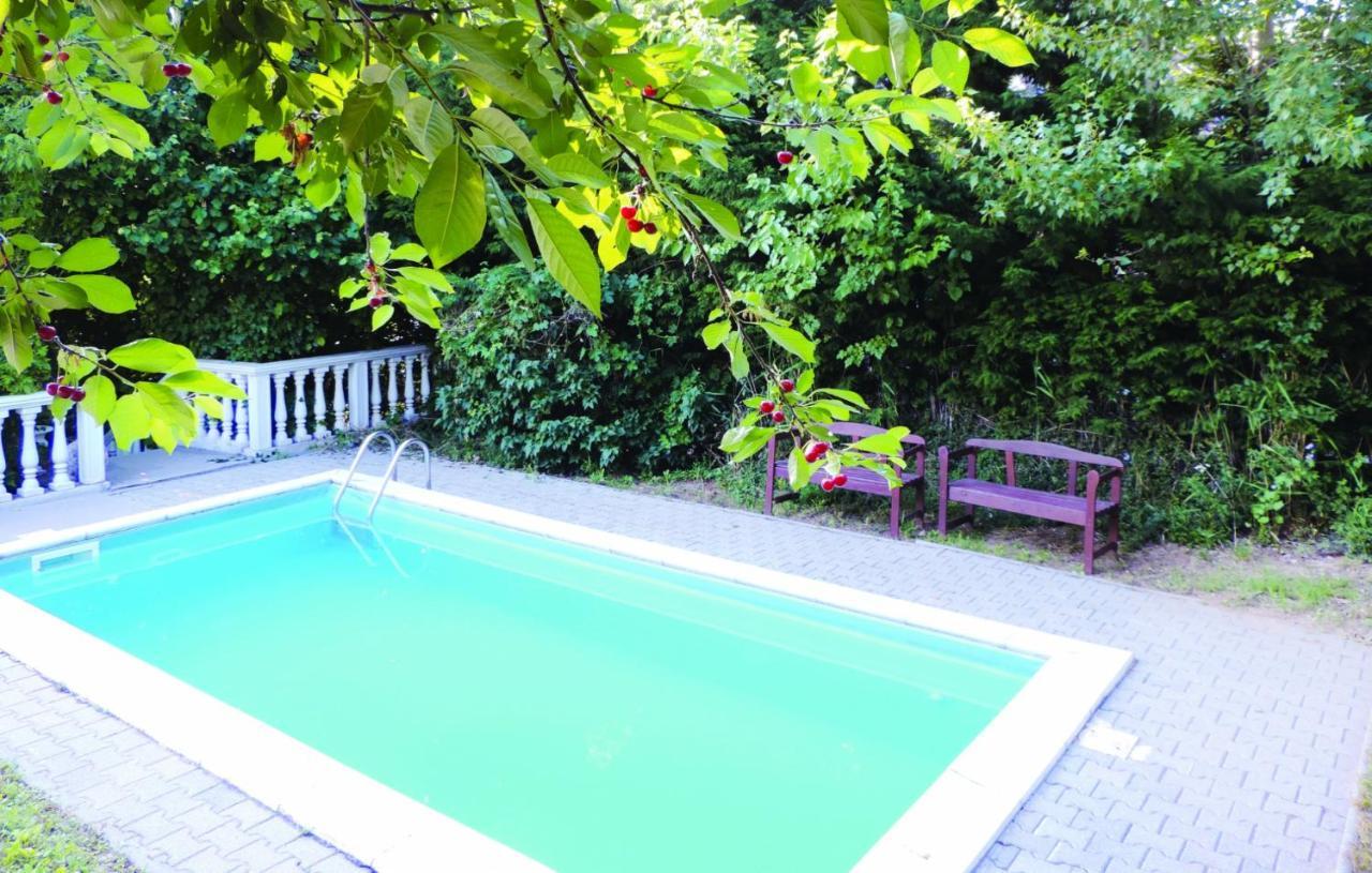 Landhaus Toereki Mit Pool Шиофок Экстерьер фото